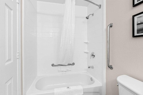 Comfort Inn University Wilmington - image 15