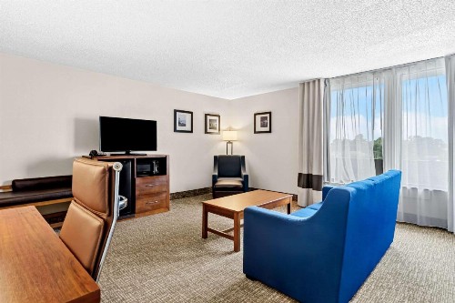 Comfort Inn University Wilmington - image 24