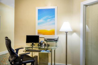 Days Inn by Wyndham Wilmington / University - image 15