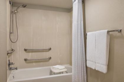 Baymont by Wyndham Wilmington - image 14