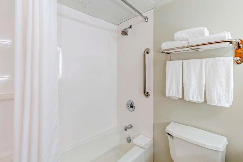 Best Western Plus Wilmington / Wrightsville Beach - image 26