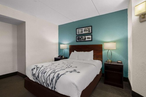 Sleep Inn - image 22