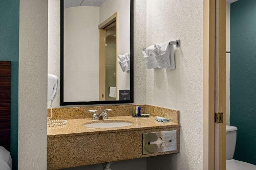 Sleep Inn - image 24