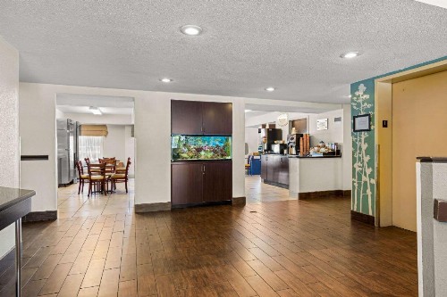 Sleep Inn - image 3