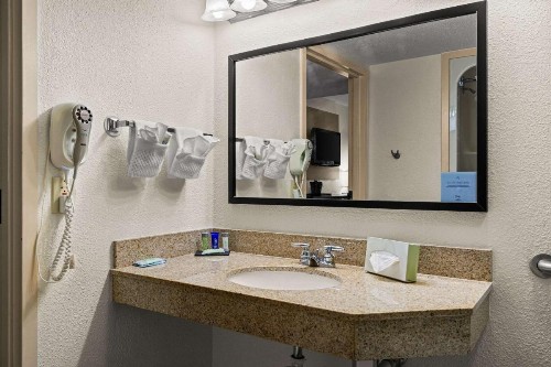 Sleep Inn - image 30