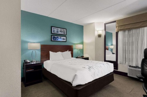 Sleep Inn - image 4