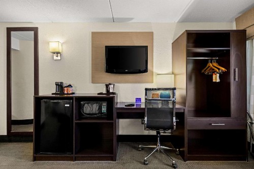 Sleep Inn - image 6