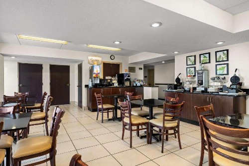 Sleep Inn - image 8