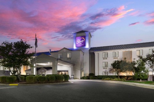 Sleep Inn - image 9