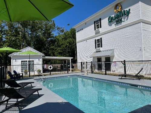 Quality Inn Wilmington - image 2