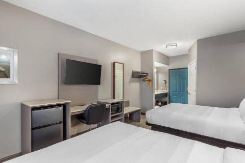 Quality Inn Wilmington - image 26