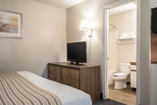 Suburban Extended Stay of Wilmington - image 23