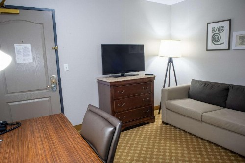Country Inn & Suites by Radisson Wilmington NC - image 43