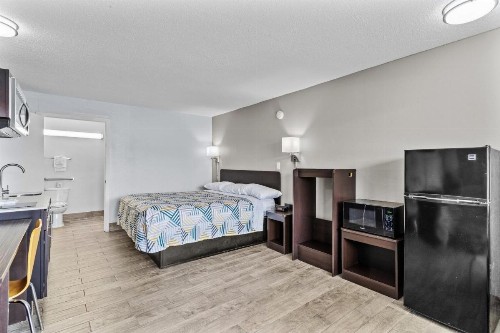 Red Carpet Inn Wilmington - image 37