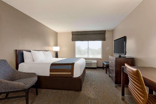 Wingate by Wyndham Wilmington - image 15