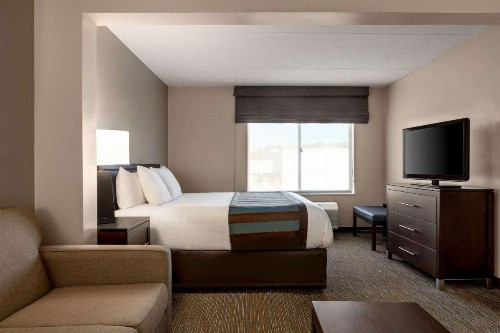 Wingate by Wyndham Wilmington - image 21