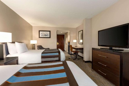 Wingate by Wyndham Wilmington - image 23