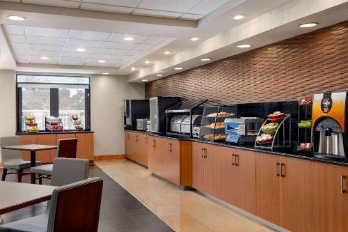 Wingate by Wyndham Wilmington - image 29