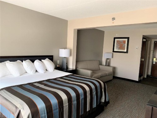 Wingate by Wyndham Wilmington - image 41