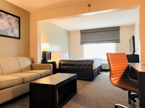 Wingate by Wyndham Wilmington - image 43