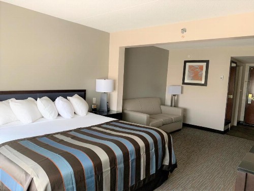 Wingate by Wyndham Wilmington - image 44