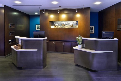 Courtyard by Marriott Wilmington Downtown/Historic District - image 3