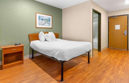 WoodSpring Suites Wilmington - image 11