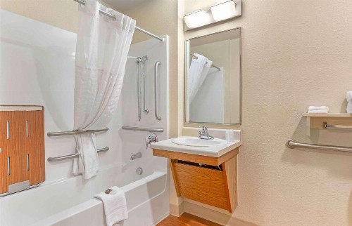 WoodSpring Suites Wilmington - image 27