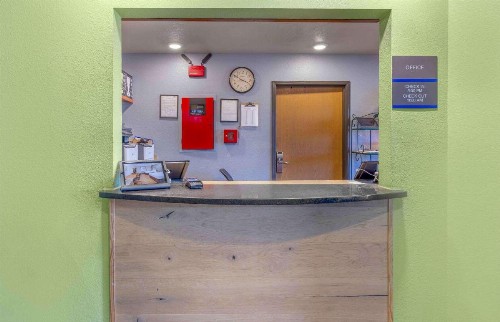 WoodSpring Suites Wilmington - image 4