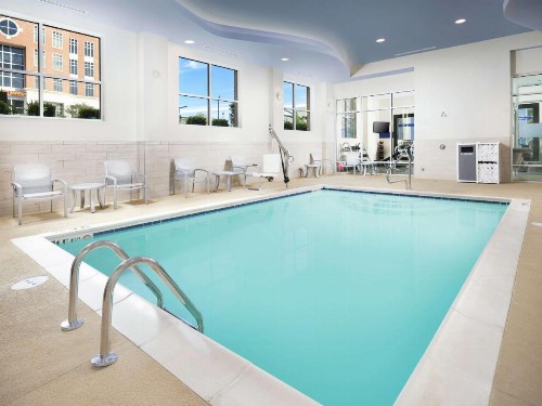 Hampton Inn Wilmington Downtown - image 11