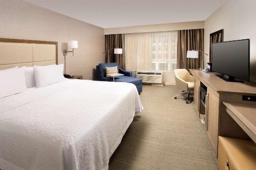 Hampton Inn Wilmington Downtown - image 15