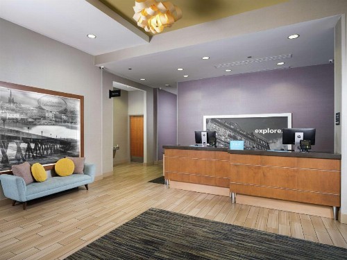 Hampton Inn Wilmington Downtown - image 2
