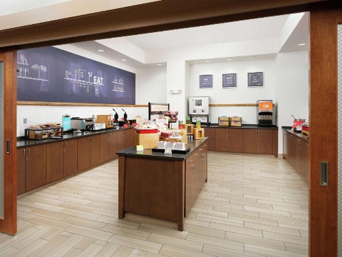 Hampton Inn Wilmington Downtown - image 20