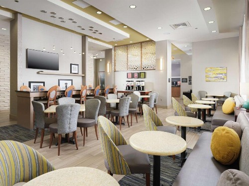 Hampton Inn Wilmington Downtown - image 23