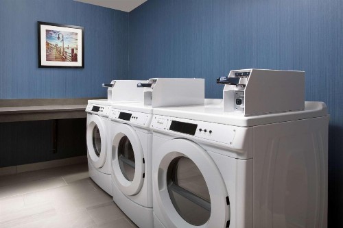 Hampton Inn Wilmington Downtown - image 27