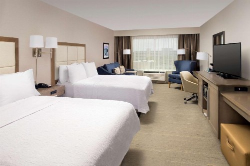 Hampton Inn Wilmington Downtown - image 32