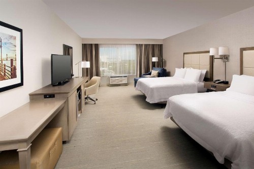 Hampton Inn Wilmington Downtown - image 9