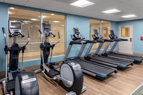 Holiday Inn Express & Suites - Wilmington West - Medical Park an IHG Hotel - image 21