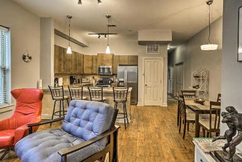 Chic Wilmington Condo in Brooklyn Arts District! - image 11