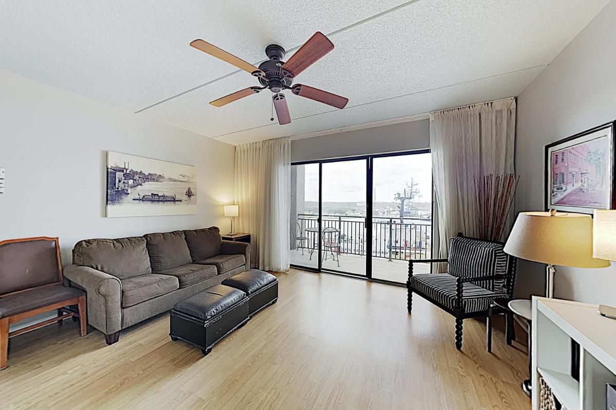 2 Historic District Condos River-Views Balconies condo - image 6