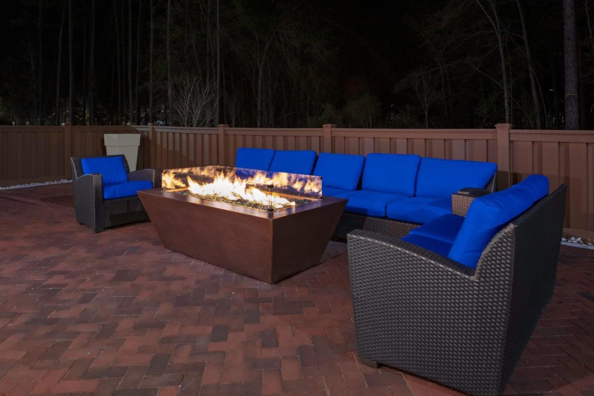 Holiday Inn Express & Suites - Wilmington West - Medical Park - image 5