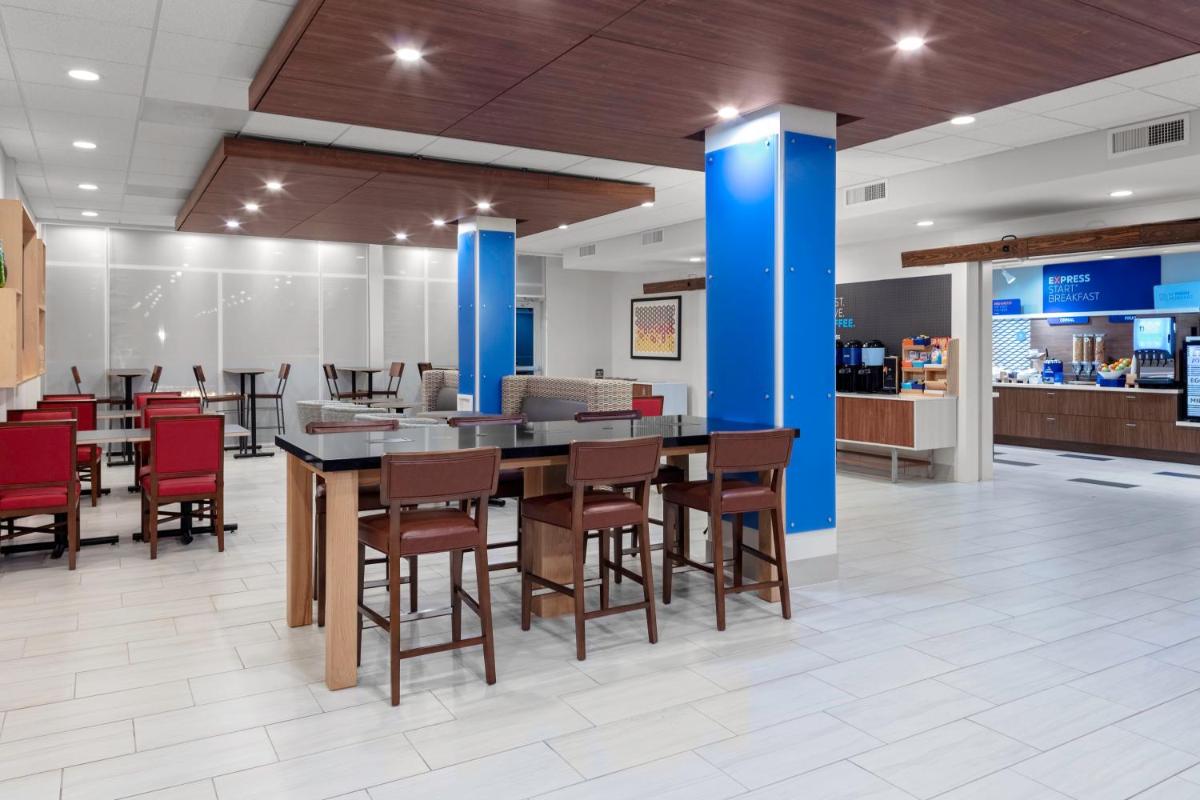 Holiday Inn Express & Suites - Wilmington West - Medical Park - image 6