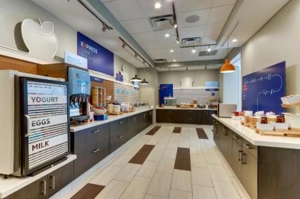 Holiday Inn Express - Wilmington - Porters Neck an IHG Hotel - image 4