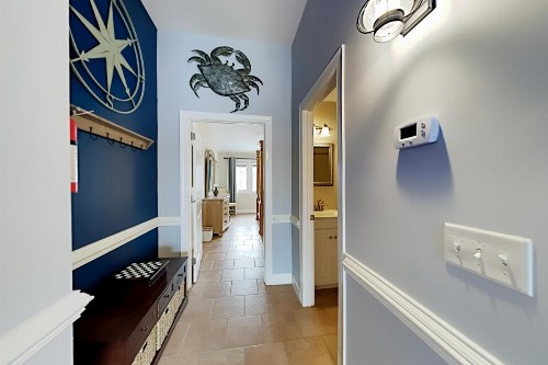 Designer Riverfront Retreat - Walk to Everything condo - image 14