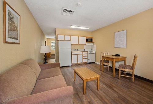 Affordable Suites Wilson - image 14