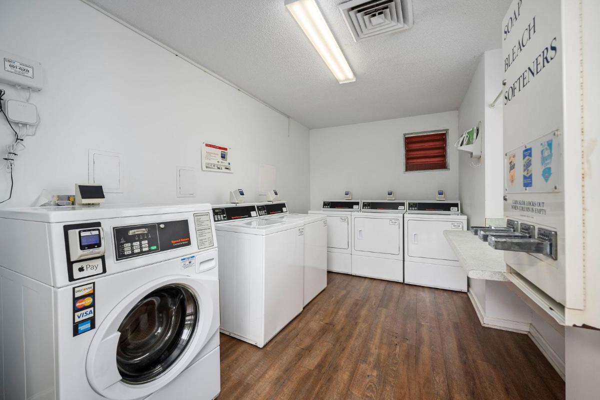 Affordable Suites Wilson - image 2