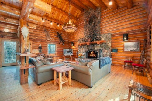 Macker's Cabin - image 12