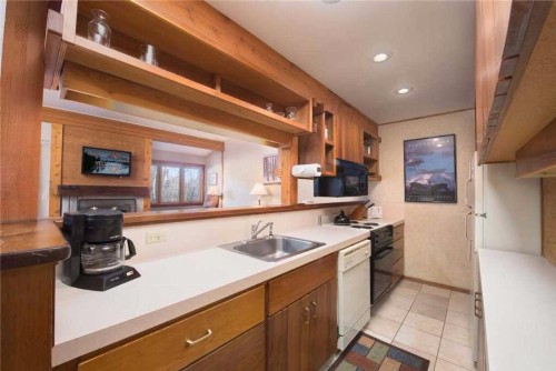 Dogwood Condominiums - image 10