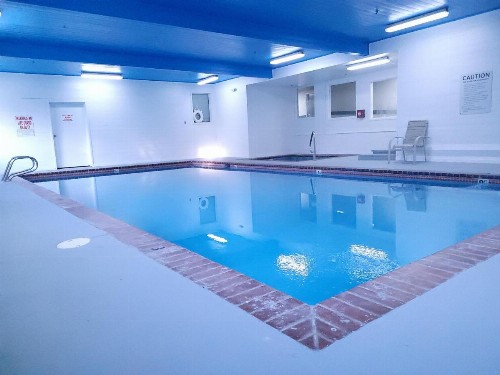 Quality Inn & Suites - image 24