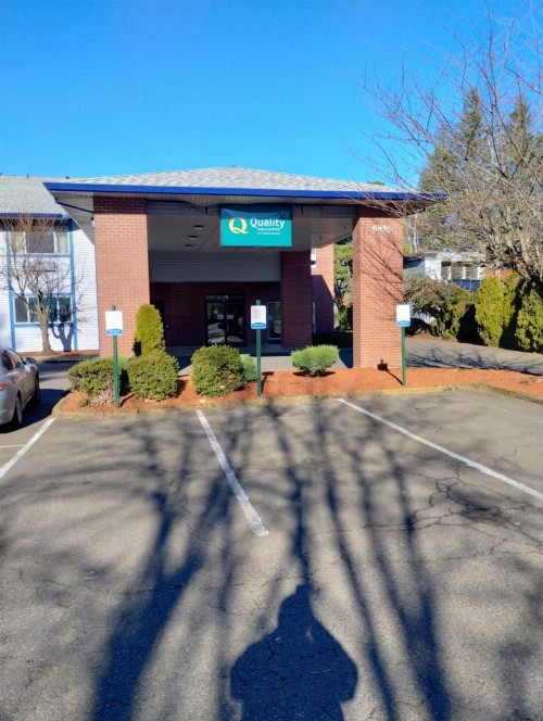 Quality Inn & Suites - image 3